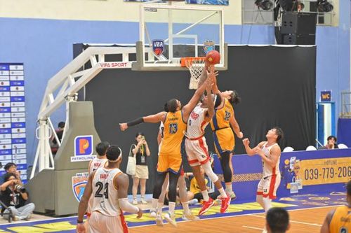 Chung kết 3, VBA 2023: Thắng Saigon Heat, Nha Trang Dolphins thắp lên hy vọng