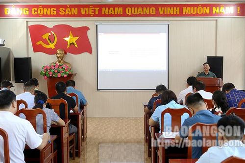480 đại biểu được tập huấn về công tác đối ngoại Nhân dân, chương trình mục tiêu quốc gia phát triển kinh tế – xã hội