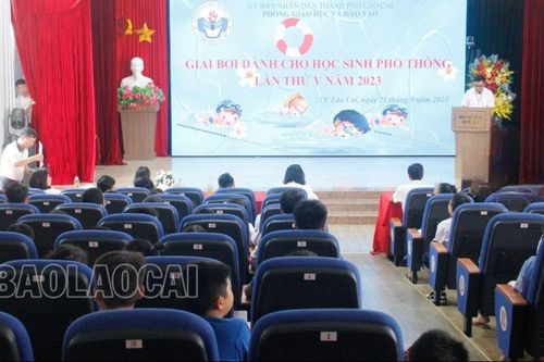 Sôi nổi Giải bơi dành cho học sinh phổ thông lần thứ V năm 2023