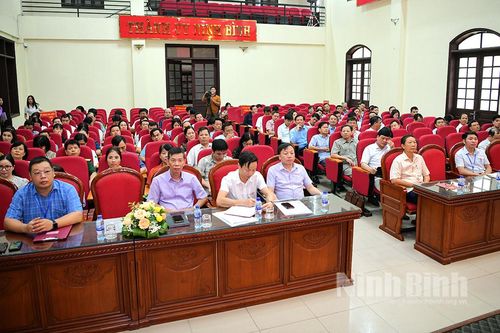 Thành phố Ninh Bình: Bồi dưỡng, cập nhật kiến thức cho cán bộ đối tượng 4