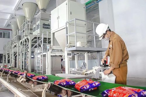 Bất chấp áp lực 'xả bán' mạnh toàn thị trường, cổ phiếu Bột giặt NET vẫn lên đỉnh lịch sử