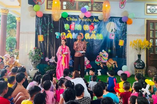 Chùa Phước Ân, Đại Giác và Chánh Thiện tổ chức Đêm hội Trăng rằm cho các em thiếu nhi
