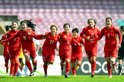 Lịch thi đấu bóng đá hôm nay 25/9 và sáng 26/9: Việt Nam chạm trán Bangladesh