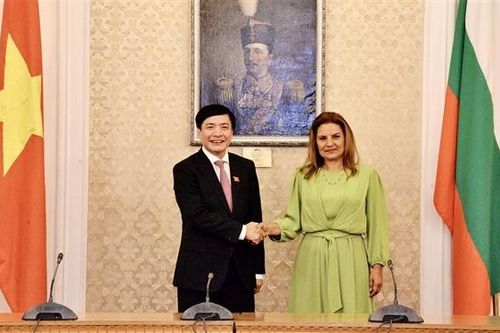 Tổng Thư ký Quốc hội Bùi Văn Cường làm việc với Tổng Thư ký Quốc hội Bulgaria