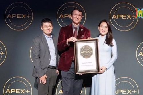 Vietnam Airlines được vinh danh 'Hãng hàng không quốc tế 5 sao'