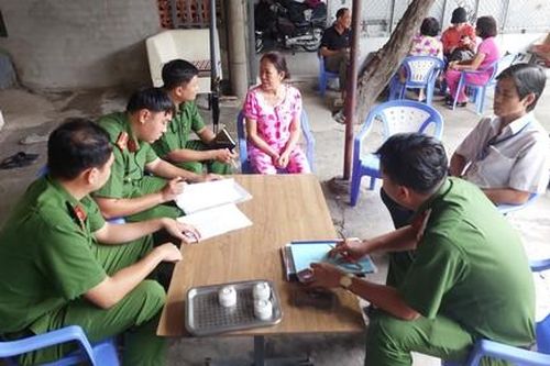 TPHCM: Đến tận nhà trọ tuyên truyền PCCC, kỹ năng thoát nạn cho người dân