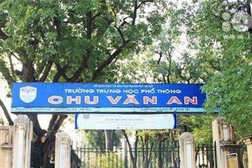 Lớp 12 Văn Trường THPT Chu Văn An đã trả lại quỹ phụ huynh