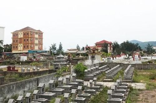 Sắp đóng cửa nghĩa trang nằm 'án ngữ' khu du lịch biển đẹp nhất Hà Tĩnh