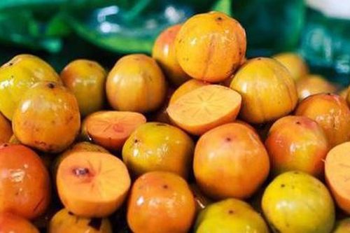 Người phụ nữ nhập viện vì ăn hồng ngâm sai cách, chuyên gia chỉ rõ ăn hồng ngâm cần tránh sai lầm này!