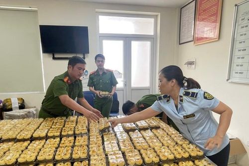Cận Tết Trung thu, xuất hiện hàng nghìn bánh Trung thu không nguồn gốc bán trên thị trường 3 tỉnh