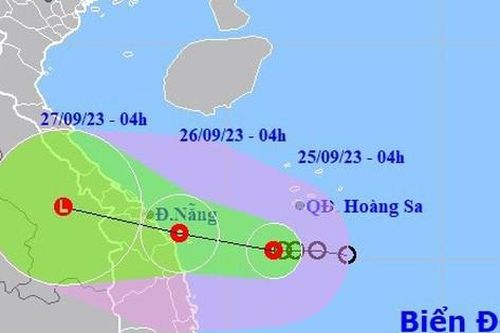 ÁP THẤP NHIỆT ĐỚI đi vào Quảng Trị - Thừa Thiên Huế; MƯA LỚN DIỆN RỘNG, có nơi trên 450mm