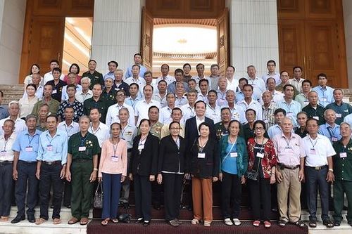 Phó Thủ tướng Trần Lưu Quang tiếp Đoàn người có công tỉnh Kiên Giang