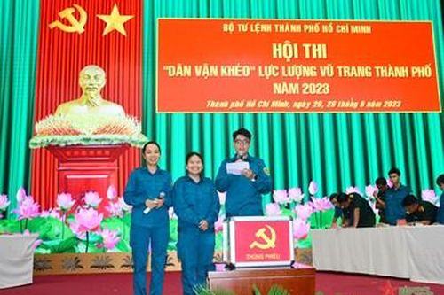 TP Hồ Chí Minh: Thiếu tướng Phan Văn Xựng khai mạc Hội thi 'Dân vận khéo'