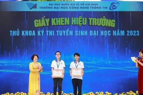 Gặp 2 nam sinh thủ khoa đầu vào trường ĐH Công nghệ thông tin (ĐHQG TP. HCM)