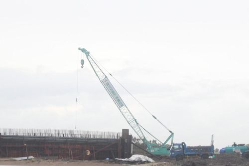 Kiên quyết xử lý nhà thầu thi công chậm trễ dự án thành phần cao tốc đoạn Hậu Giang - Cà Mau