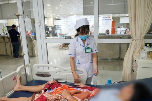 Kiên Giang: Điều tra vụ nữ sinh lớp 9 bị đánh vỡ lá lách