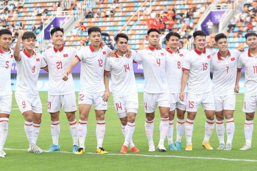 Olympic Việt Nam bị cổ động viên Đông Nam Á chê 'mất mặt'