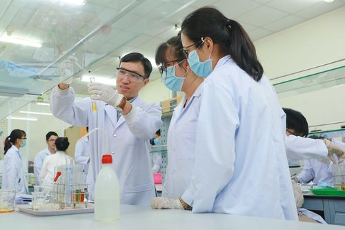 Đầu tư không xứng tầm, khó nâng chất lượng giáo dục Đại học