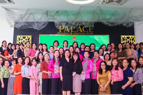 Hội thảo, tập huấn chuyên môn cho cán bộ quản lý và giáo viên mầm non