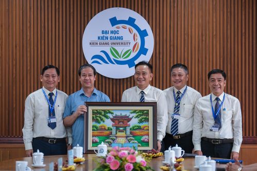 Trường ĐH Kiên Giang cần đẩy mạnh phát triển nguồn nhân lực