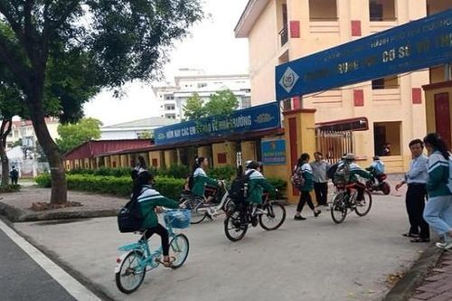 Để xảy ra tình trạng lớp trưởng đánh bạn, phụ huynh đề nghị thay giáo viên chủ nhiệm