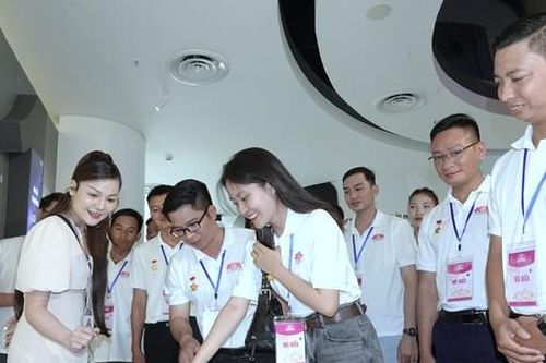 Xây dựng niềm tin, truyền lửa bảo vệ Tổ quốc