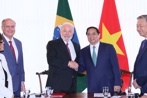 Việt Nam - Brazil thúc đẩy hợp tác phát triển bóng đá, chuyển đổi số