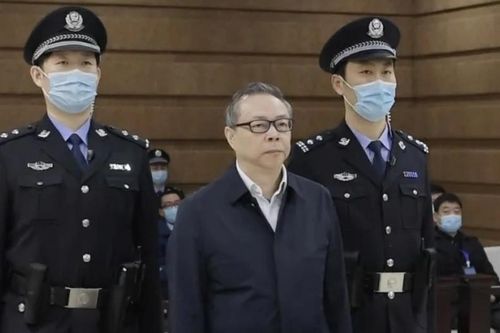 Quan tham Trung Quốc có 'siêu thị' chứa tiền, dưới hầm toàn xe sang