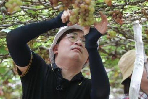 Đại Nghĩa sốc vì bị khán giả 'lơ', nhận lương 10 nghìn dù làm việc cả buổi