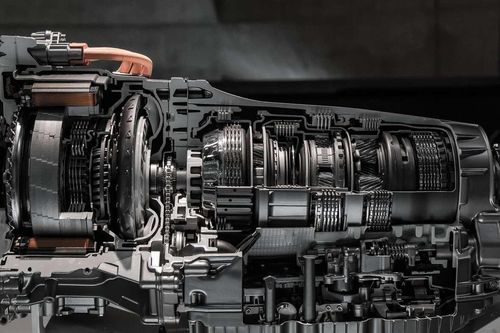 Hộp số trên xe điện hoạt động khác với xe xăng, dầu truyền thống như thế nào?