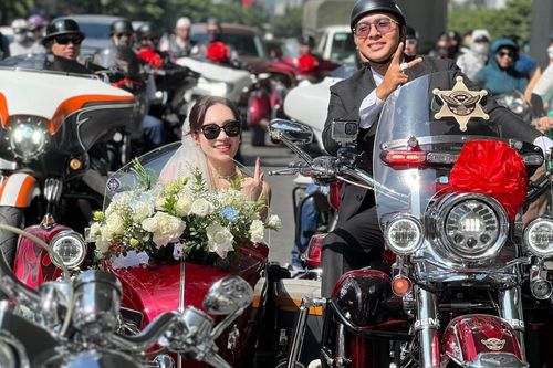 Chú rể chịu chơi rước dâu bằng dàn xe mô tô siêu ngầu 20 tỷ đồng