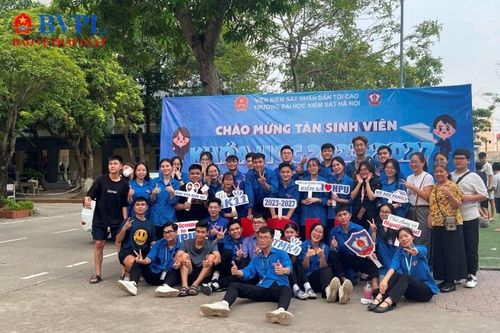 Hỗ trợ hơn 470 sinh viên Đại học kiểm sát nhập học