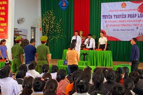 VKSND huyện Đăk Glei tuyên truyền pháp luật phòng, chống xâm hại tình dục trẻ em