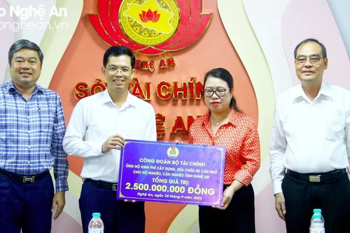 Công đoàn Bộ Tài Chính hỗ trợ xây dựng 50 căn nhà cho hộ nghèo, cận nghèo tỉnh Nghệ An