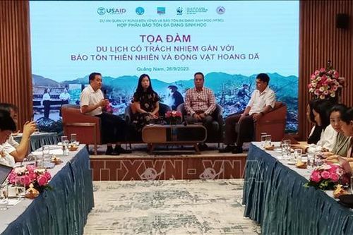 Du lịch có trách nhiệm gắn với bảo tồn thiên nhiên và động vật hoang dã