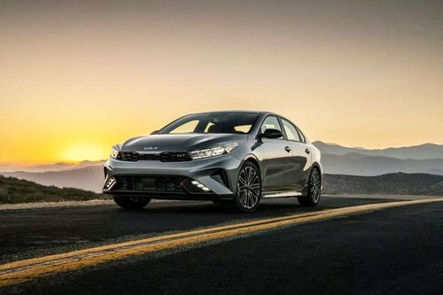 Kia K3 2024 ra mắt, giá gần 470 triệu đồng, cạnh tranh với Honda Civic