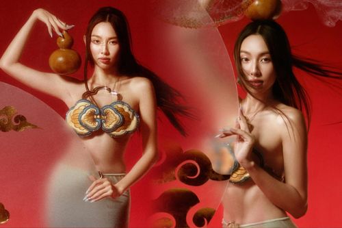 Hoa hậu Thùy Tiên hờ hững vai trần trong bộ ảnh đón Trung thu