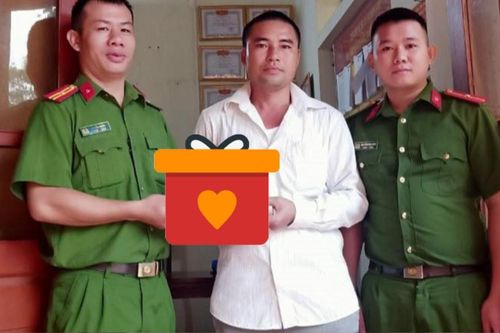 Mua xe máy tặng vợ, người đàn ông bất ngờ nhận tin vui