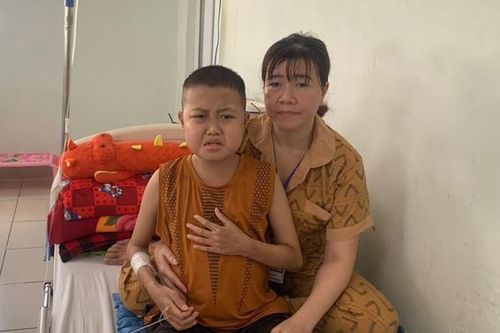 Người mẹ có 2 con trai, đứa mất vì đuối nước, đứa mắc bệnh hiểm nghèo