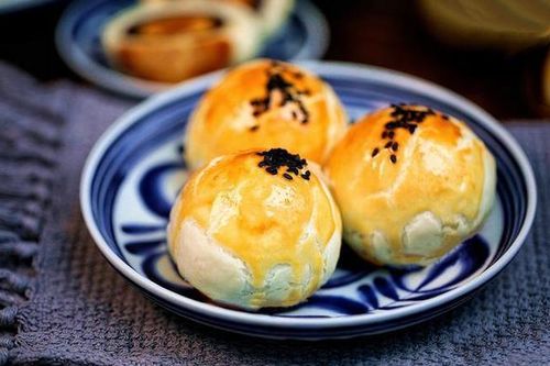 Tết Trung thu đang đến gần, làm món bánh thơm giòn cực dễ, cả nhà đều mê