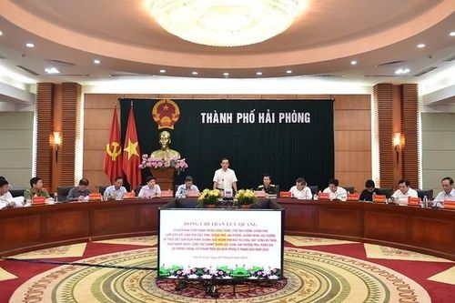 Chính phủ làm việc với Quảng Ninh, Hải Phòng và Hải Dương về sản xuất kinh doanh, chống buôn lậu