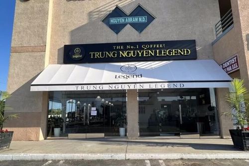 Ông Đặng Lê Nguyên Vũ mở cửa hàng Trung Nguyên đầu tiên tại Mỹ