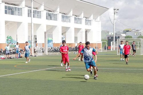 Sôi nổi phong trào 'bóng đá phủi'