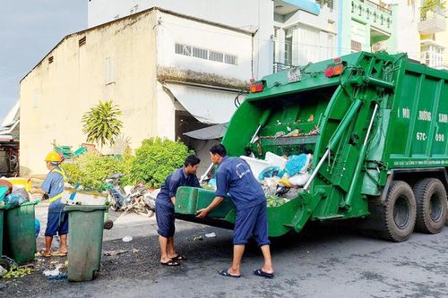 Hưởng ứng chiến dịch 'Làm cho thế giới sạch hơn'