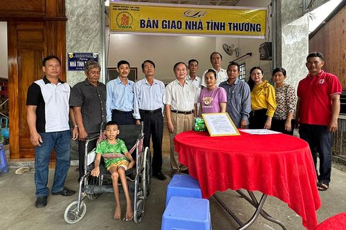 Thêm căn nhà Tình thương cho nạn nhân da cam