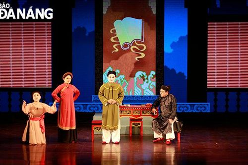 Biểu diễn vở tuồng 'Thị Kính - Thị Mầu' tri ân Giáo sư Hoàng Châu Ký