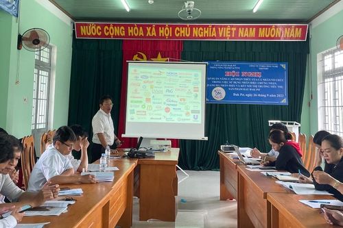 Tập huấn quản lý và phát triển nhãn hiệu chứng nhận sản phẩm 'Rau Đak Pơ'