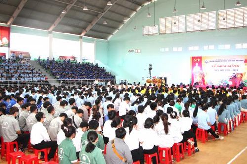 Trường Cao đẳng Kỹ thuật Công nghệ Nha Trang khai giảng năm học 2023-2024