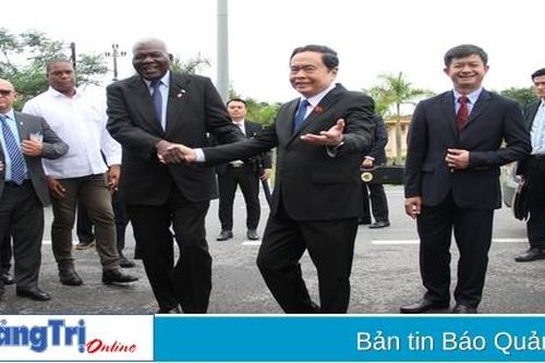 Chủ tịch Quốc hội Chính quyền Nhân dân Cuba Esteban Lazo Hernandez thăm Quảng Trị