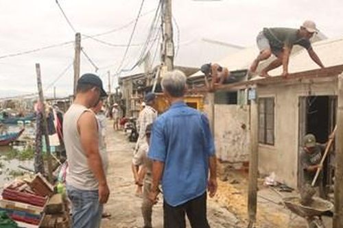 Giúp người dân khắc phục hậu quả thiên tai